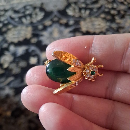 Vintage bumble bee green - vintage,