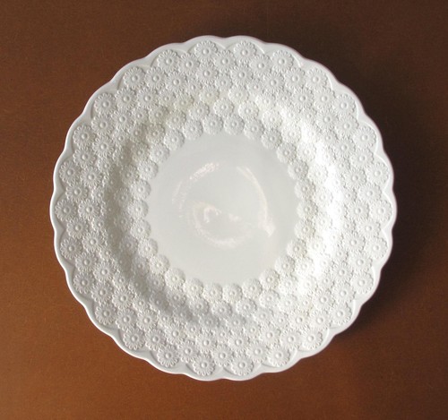 1978 spode daisy embossed - spode,