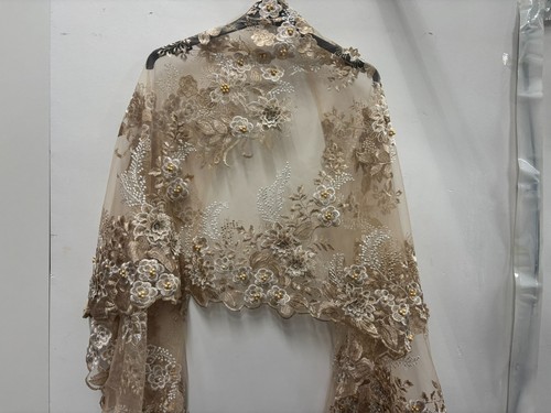 Gold shrug floral flowers - shrug, 3d