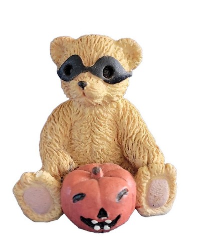 Vtg halloween masked - 3/4",
