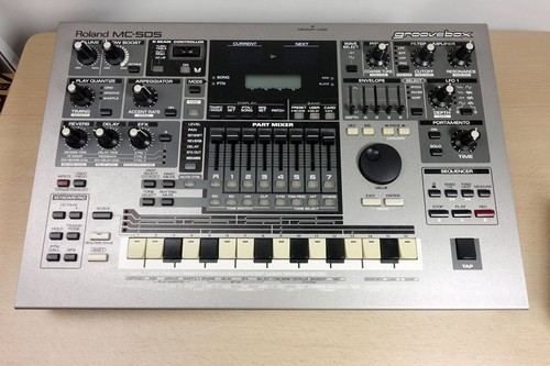 Roland 505 groovebox - roland, mc-505