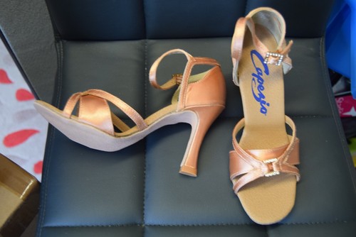 Champagne satin capezio masha - satin,