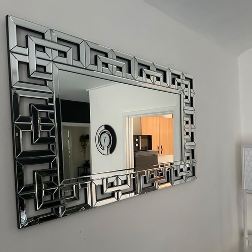 Large irregular wall - large,