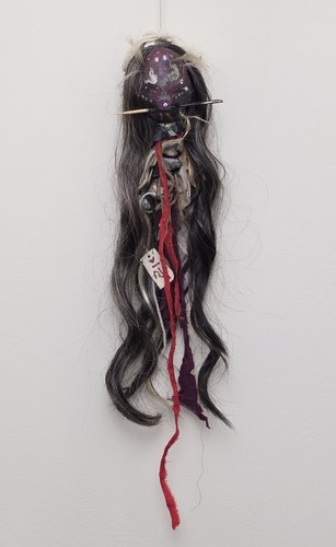Original hanging shrunken - hanging,