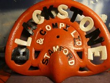 TRACTOR    IMPLEMENT  SEAT