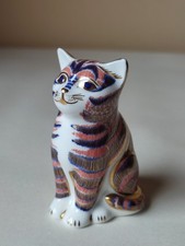 Royal Crown Derby Tabby Cat Paperweight 2001 Gold Stopper Fine Bone China Figuri