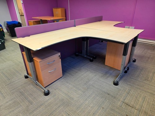 Shape office desk - desk, corner