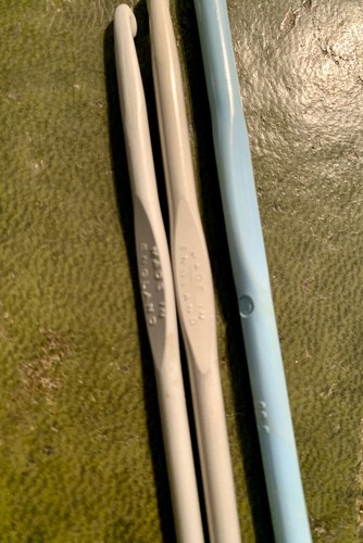 Crochet hooks vintage size - crochet,