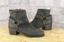 CHARCOAL LEATHER BLOCK HEEL