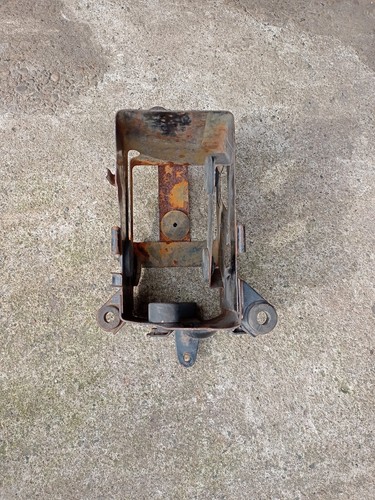 Yamaha rd125 battery box - yamaha,