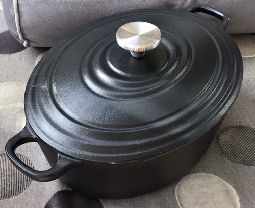 Cast iron casserole pot - 5,