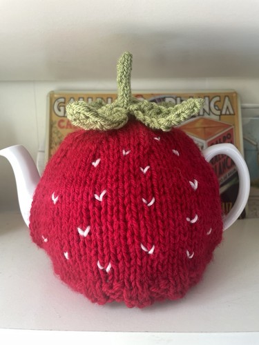 Strawberry knitted tea cosy - strawberry,