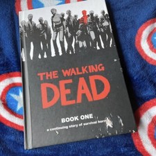 The Walking Dead Book One -
