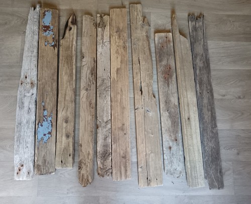 Long flat driftwood pieces - flat,