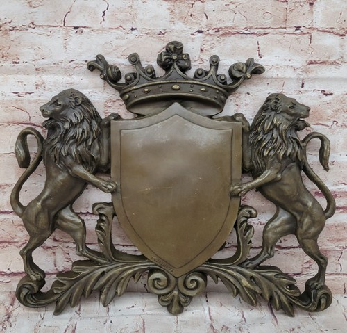 Royal family crest - royal,