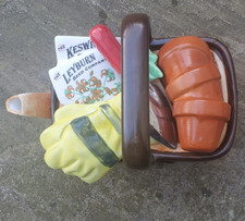 Vintage Teapottery Garden