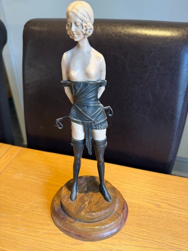 Figurine metal art - metal, deco
