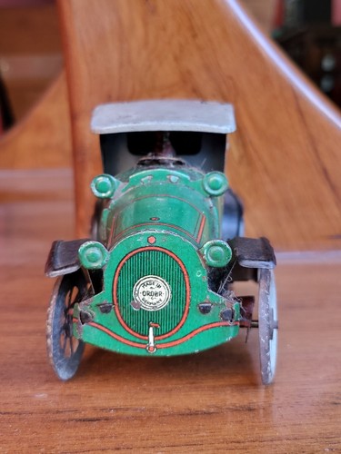 Vintage old pre - pre-war, wind-up