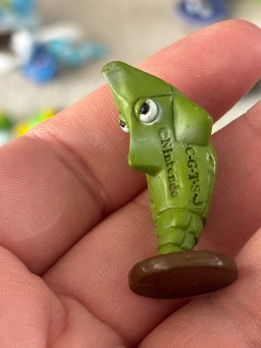 Vintage 1999 tomy metapod - vintage,