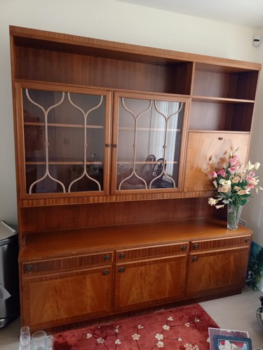 Large oak coloured dinning - oak,