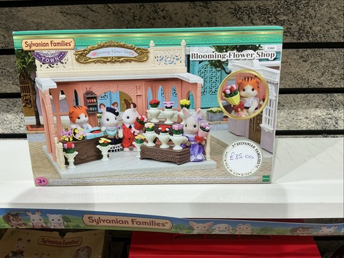 Sylvanian families blooming - families,
