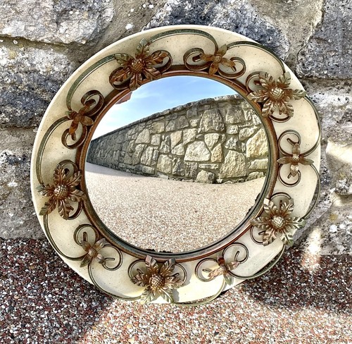 Circular mid century - circular,