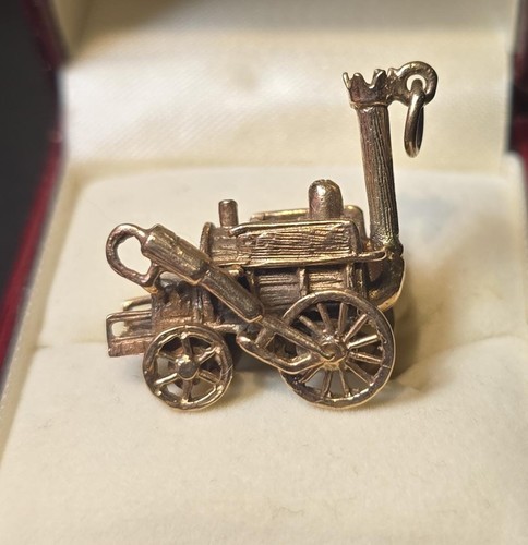 9ct yellow gold steam - gold, engine