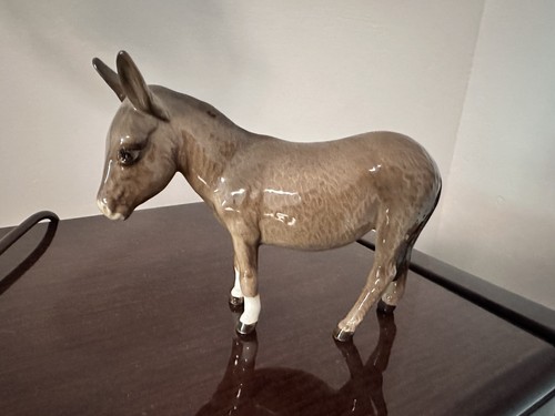 Beswick ceramic donkey model - ceramic,