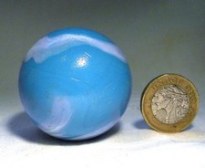 VINTAGE  GLASS  BLUE /WHITE