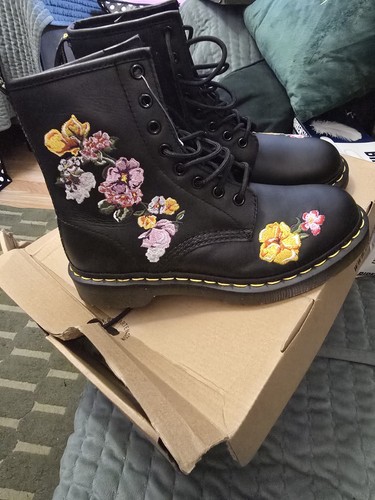 Martens women 1460 - 1460, vonda