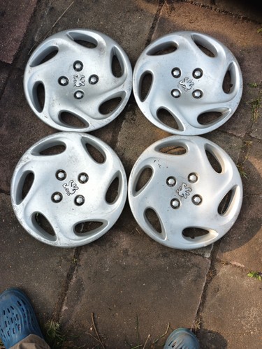 Peugeot wheel trims - hub, caps