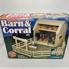 Vinatge Toys-R-Us Tymarc Inc Deluxe Wooden Barn with Corral And 5 Horses -Rare