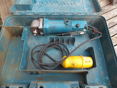 Makita da3000r right - right, angle