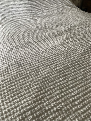 Beautiful candlewick bedspread - beautiful,