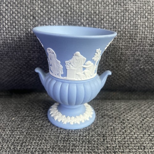 Wedgewood blue jasper vase - blue,