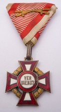 AUSTRIA / HUNGARY MILITARY MERIT CROSS MEDAL 3RD CLASS WITH CROSSED SWORDS