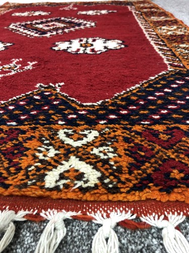 Vintage moroccan rug - moroccan,
