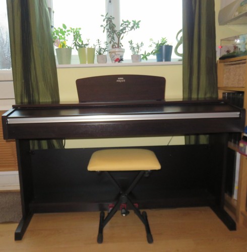 Yamaha arius ydp - ydp-141, upright