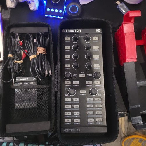 Native instruments traktor - instruments,