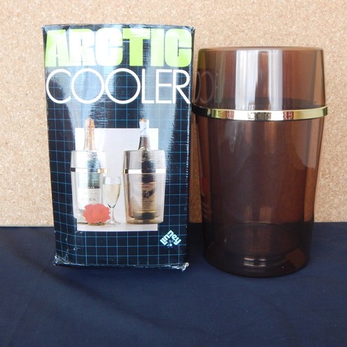 Vintage artic wine - artic,