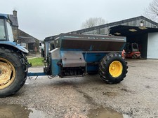 West 1300 Dual Spreader