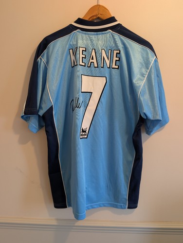 Robbie keane signed - robbie,