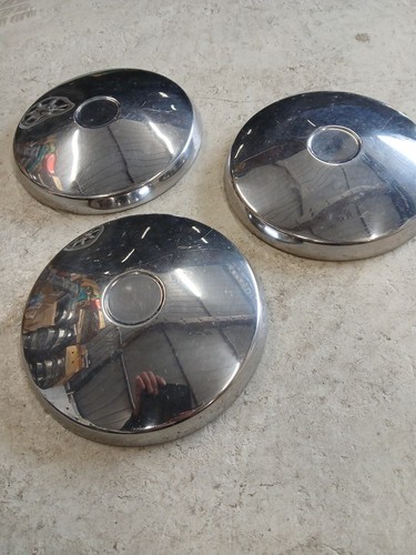 Classic car chrome hub - car,