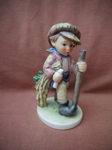 Goebel hummel figurines - goebel,