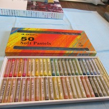 MARIE'S 50 SOFT PASTELS