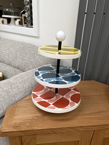Orla kiely cake - orla, stand