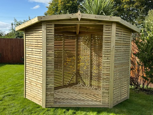 Corner summer house hot - corner, tub