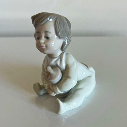 Lladro baby figurine porcelain - baby,