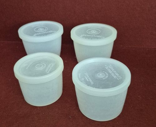 Vintage tupperware small round - tupperware,