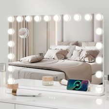 Hollywood Vanity Make Up